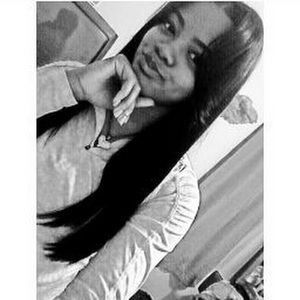 Meet your Posher, Gkeyla